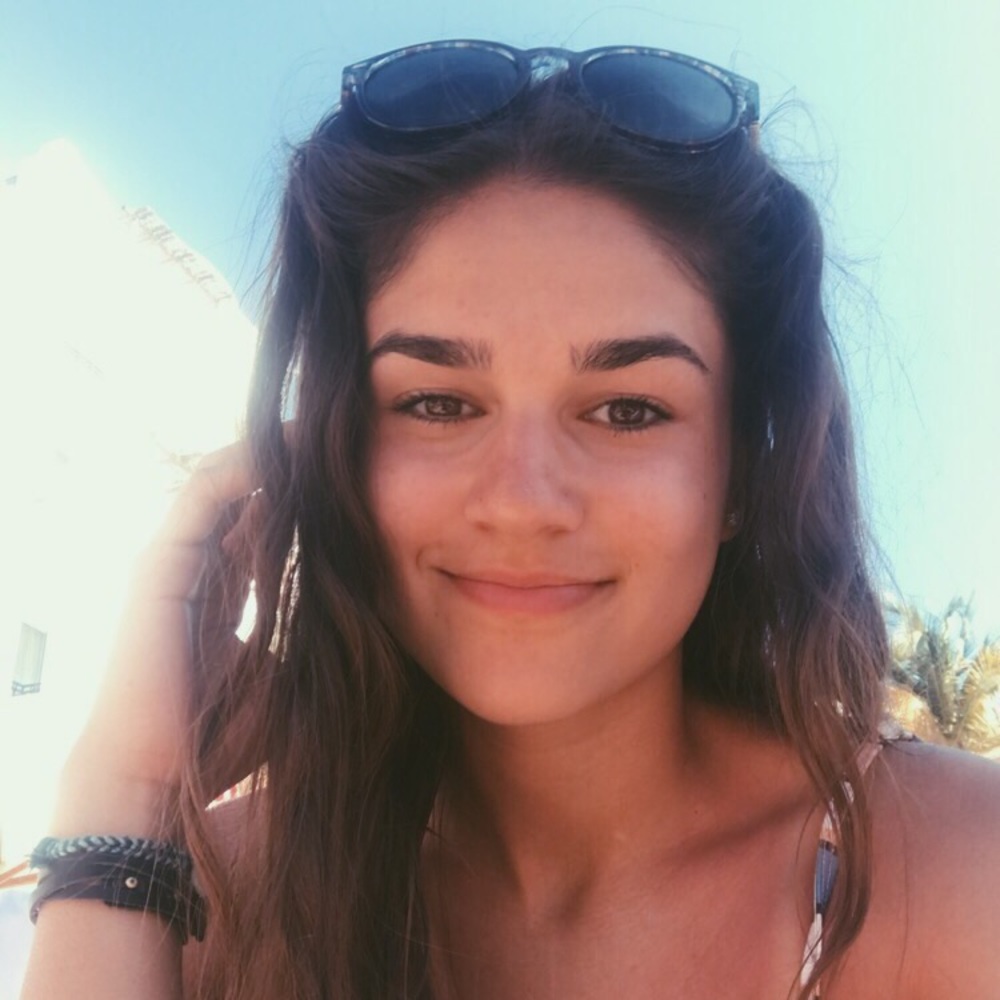 Meet your Posher, Emily